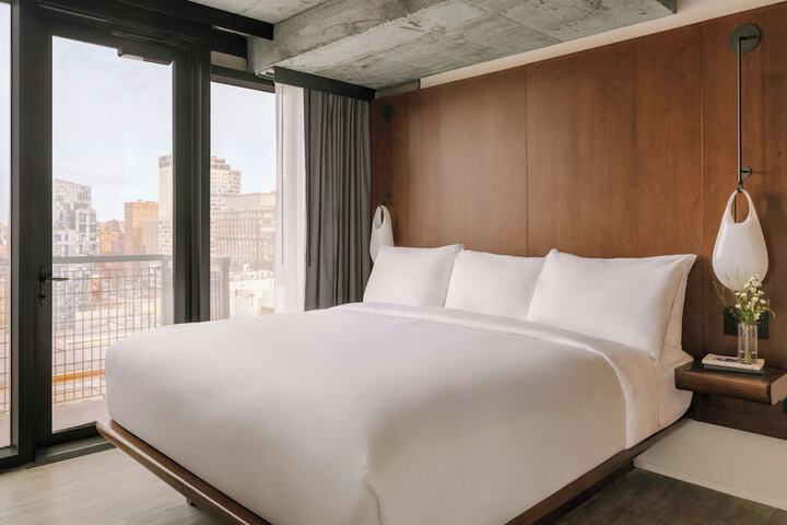 Room 21 of 51
