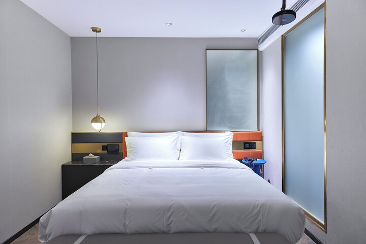 Room 29 of 52
