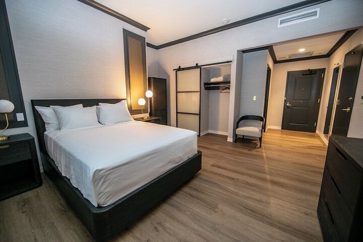 Room 7 of 15