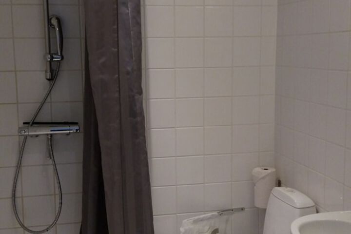 Room 52 of 56