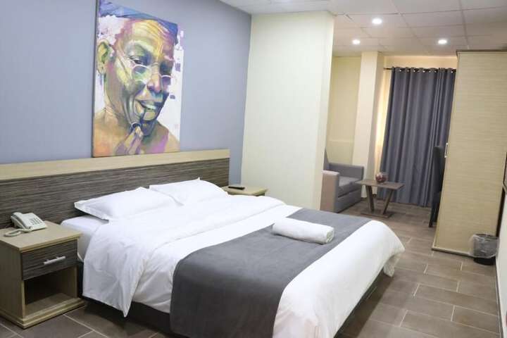 Room 16 of 46