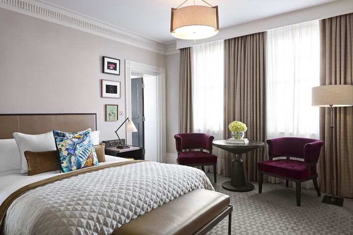 Room 2 of 224