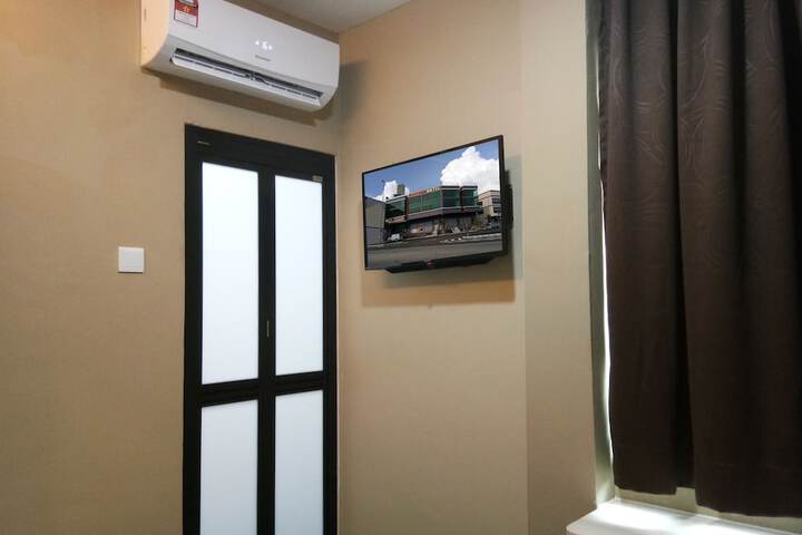 Room 26 of 65