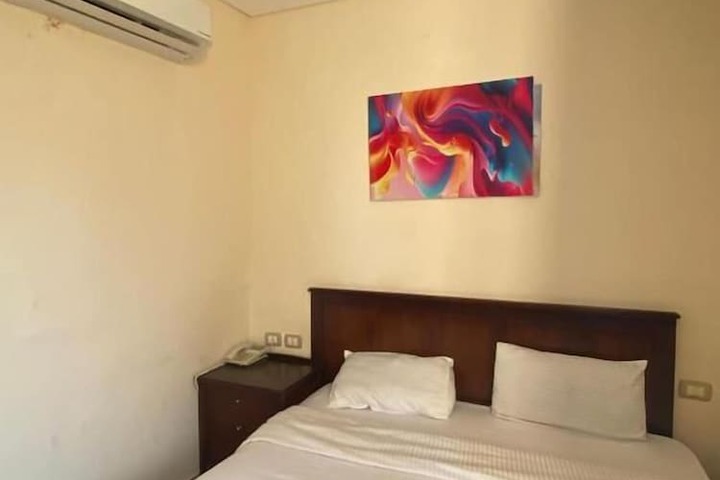 Room 5 of 53
