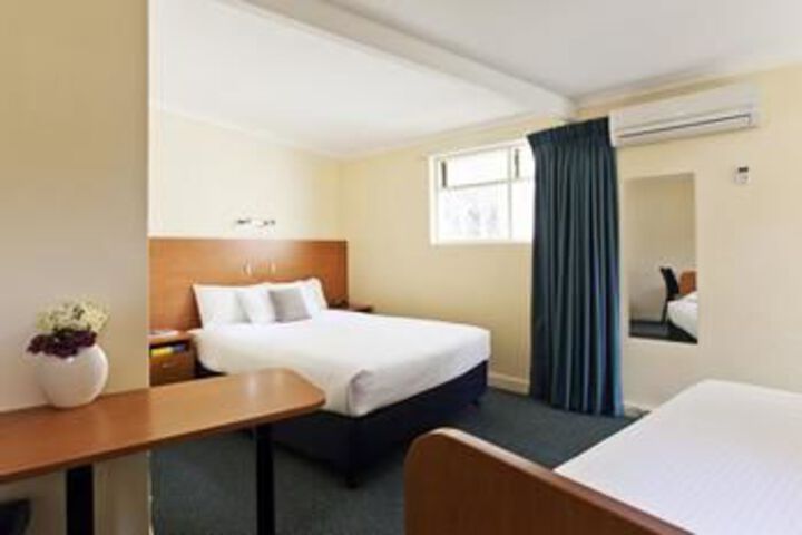 Room 19 of 36