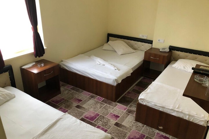 Room 8 of 29