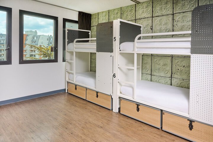Room 13 of 72