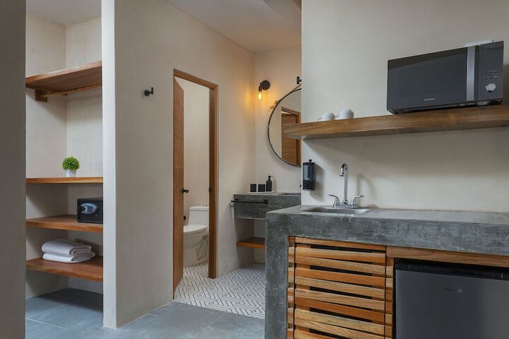 Room 17 of 57