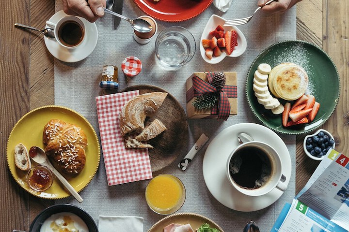 Breakfast/Coffee Service 162 of 176