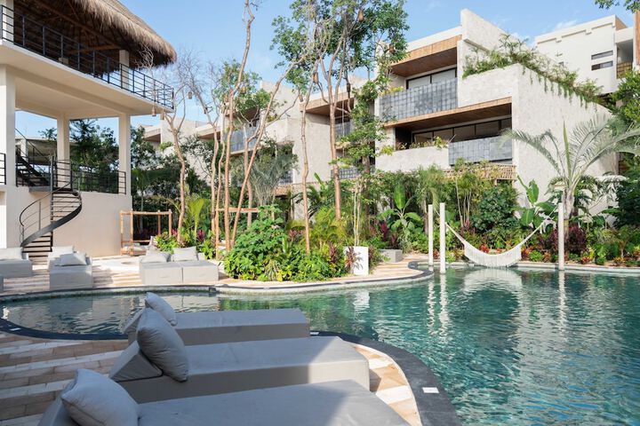 Pool 27 of 67