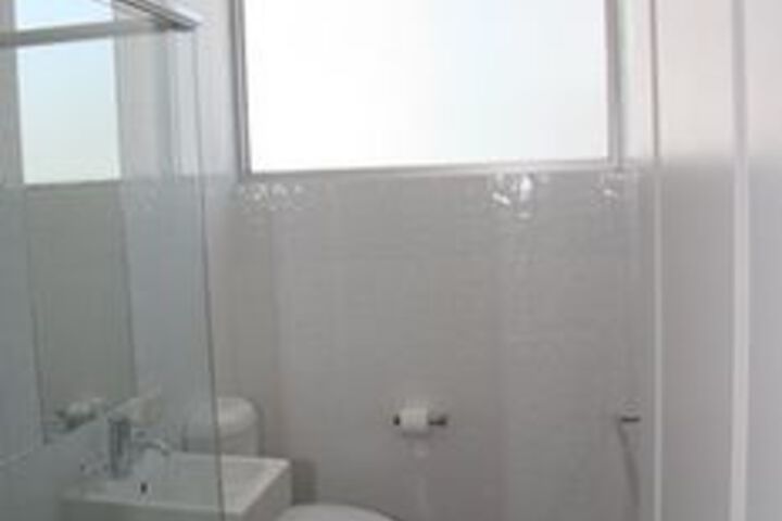 Room 16 of 107
