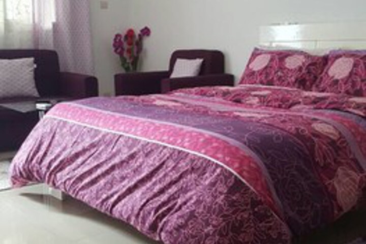 Room 9 of 11