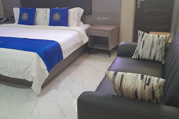 Room 31 of 52