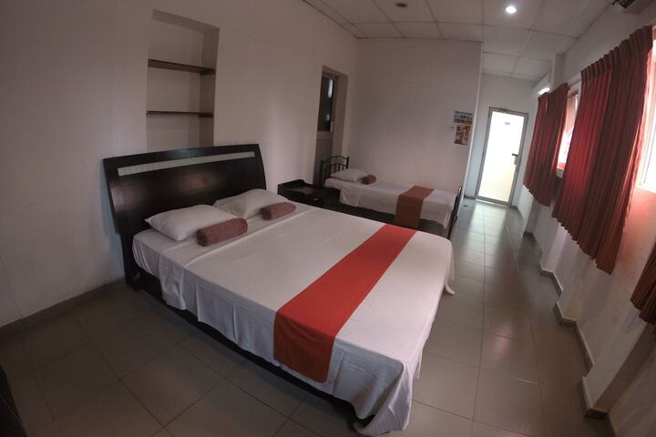 Room 20 of 29