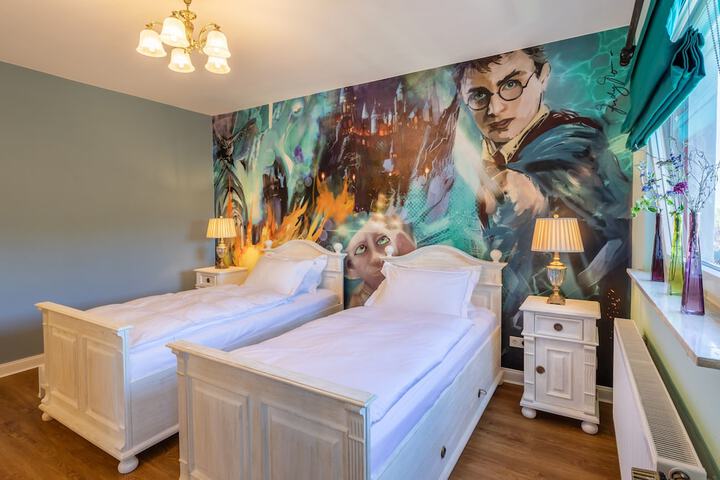 Room 10 of 135