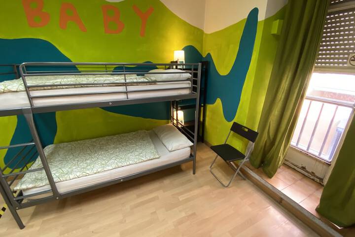 Room 6 of 42