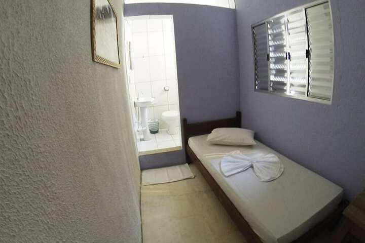 Room 12 of 31