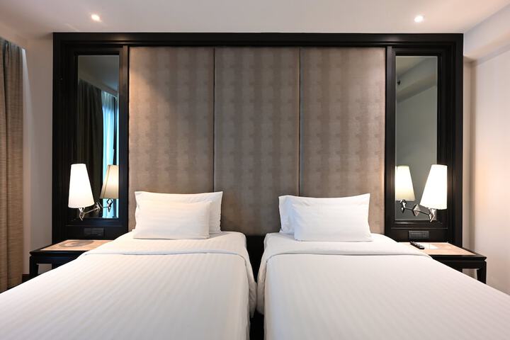 Room 12 of 197