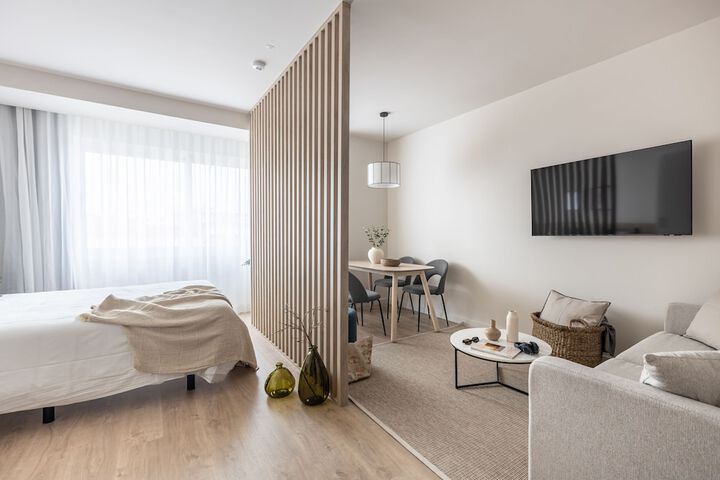 Room 10 of 48