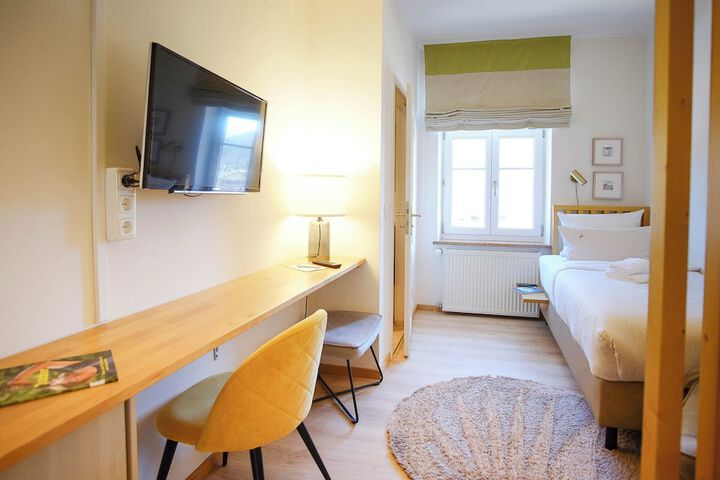 Room 15 of 56