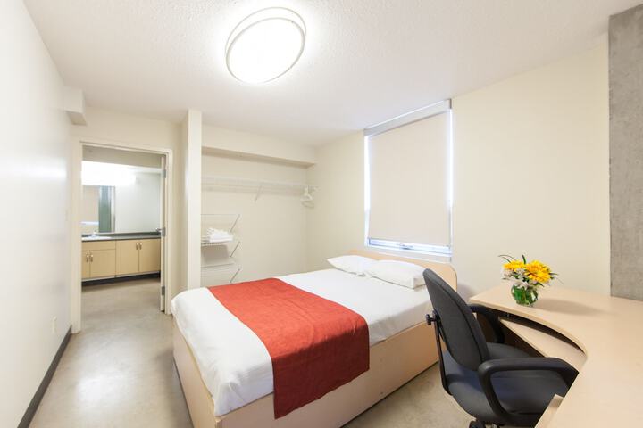 Room 21 of 81