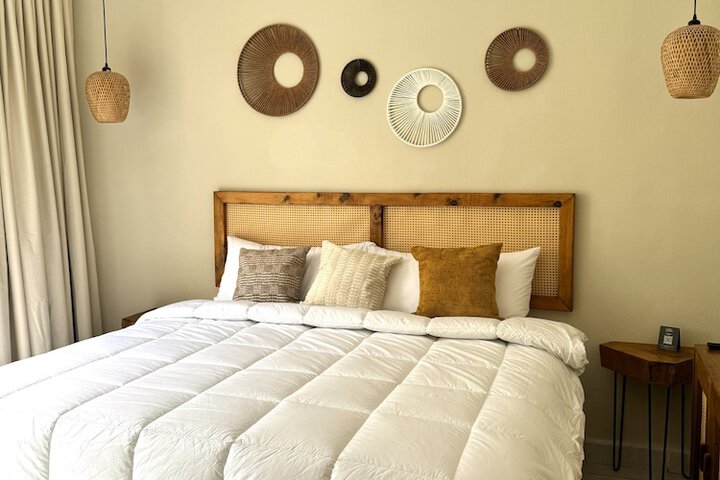 Room 5 of 27