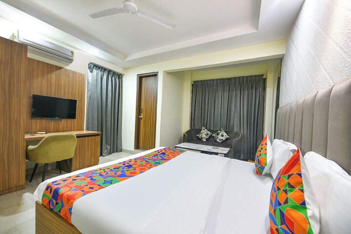 Room 15 of 39