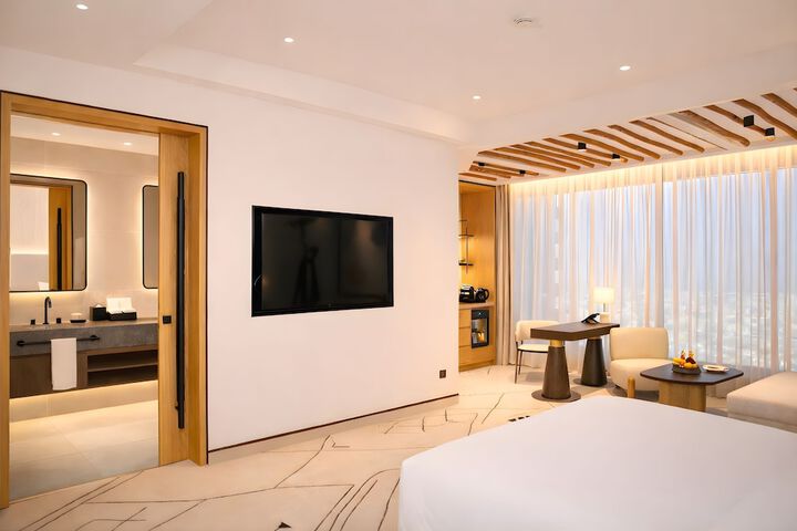 Room 38 of 154