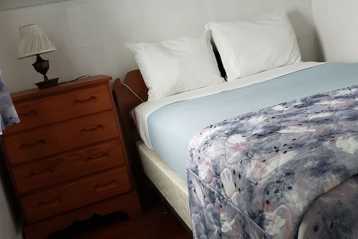 Room 32 of 219