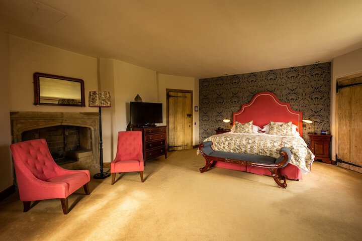 Room 7 of 27