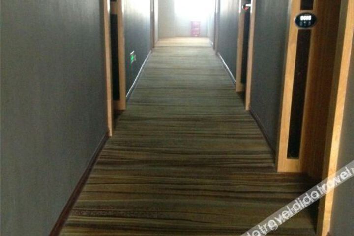 Hotel Interior 7 of 29