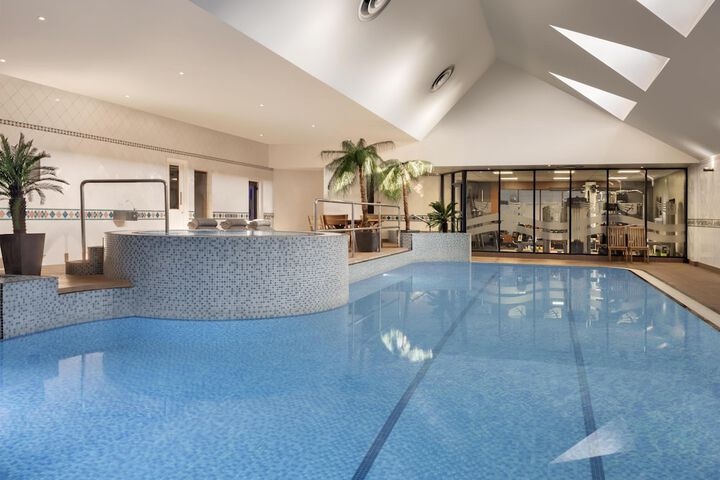 Pool 38 of 90