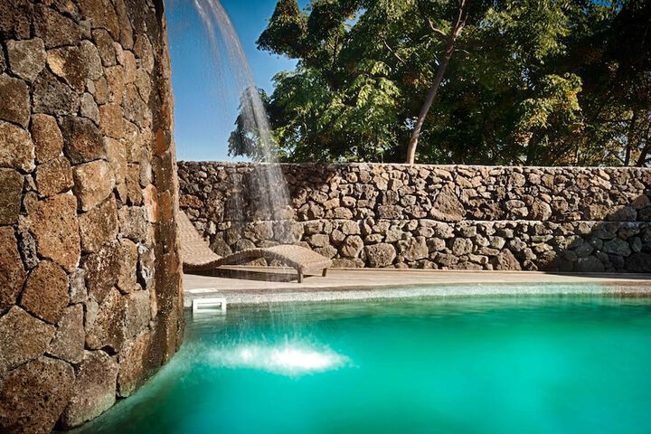 Pool 33 of 78
