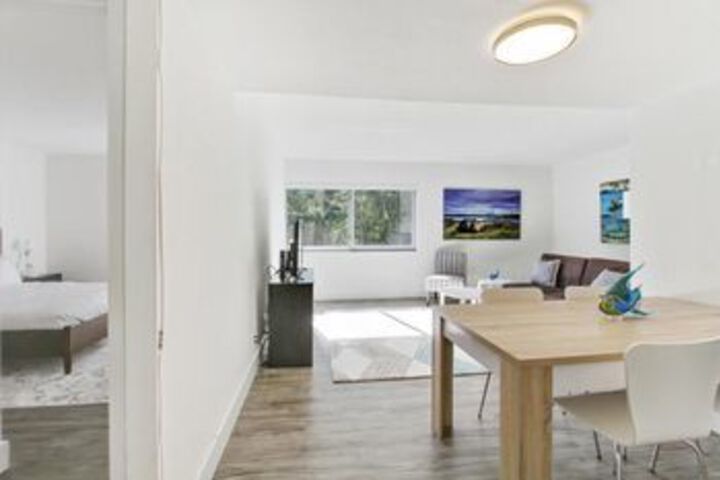 Room 7 of 14
