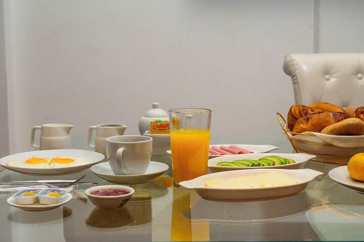Breakfast/Coffee Service 43 of 50