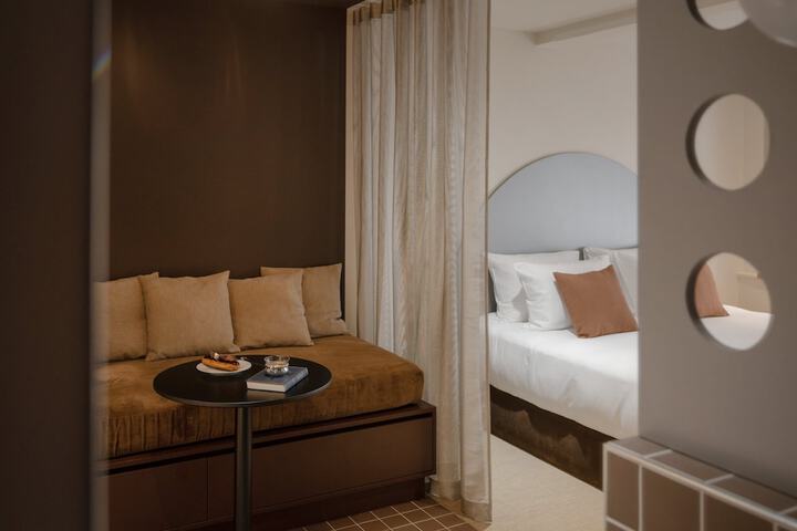 Room 451 of 780
