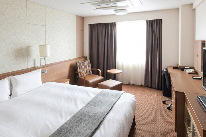 Room 14 of 60