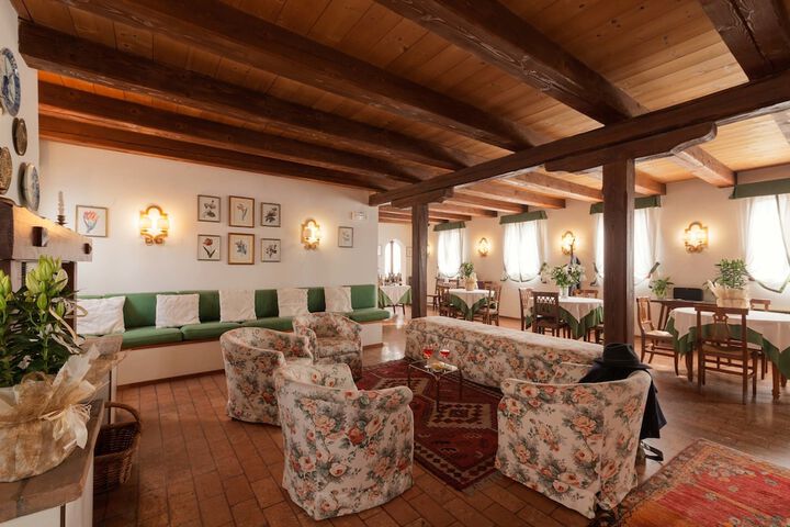 Hotel Interior 2 of 47