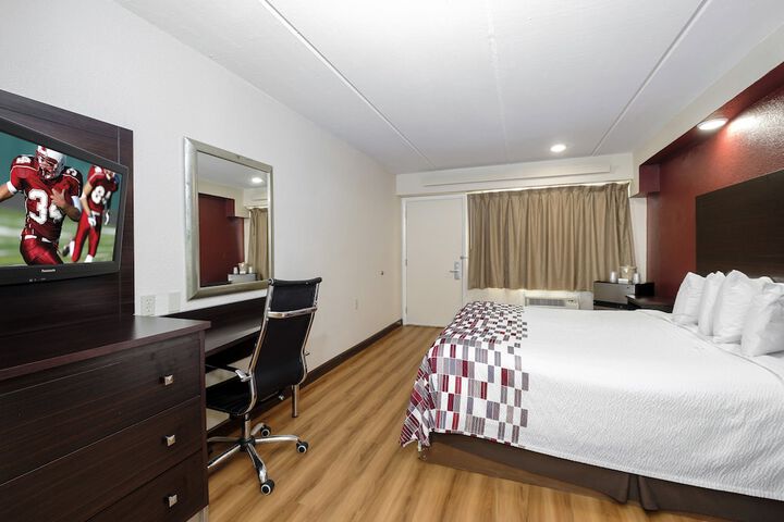 1 King Bed (14 of 21)