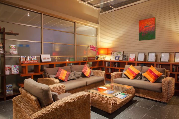 Guest Lobby