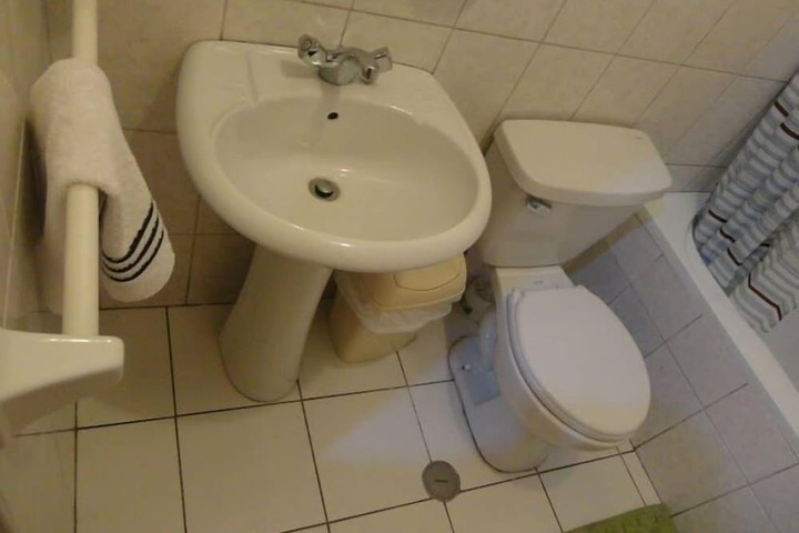 Room 10 of 23