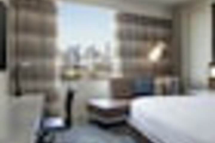 Room 50 of 285