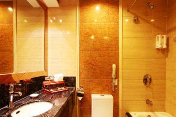 Room 2 of 56