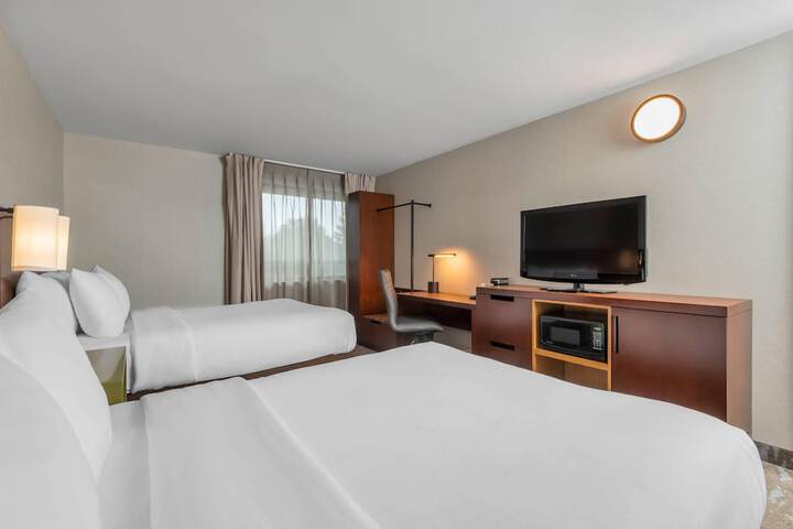 Room 15 of 30