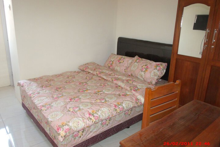 Room 3 of 35