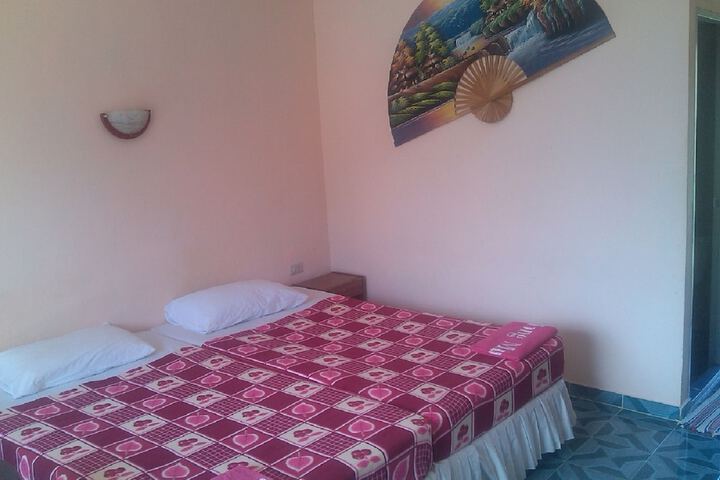 Room 4 of 41