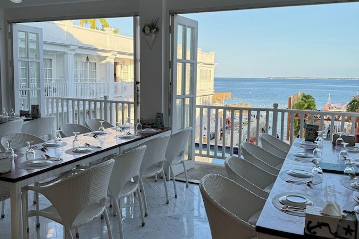 Dining 80 of 117