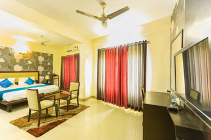 Room 10 of 26
