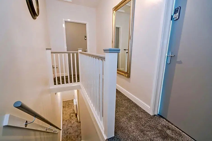 Room 8 of 15