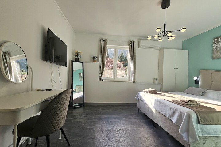 Room 29 of 140